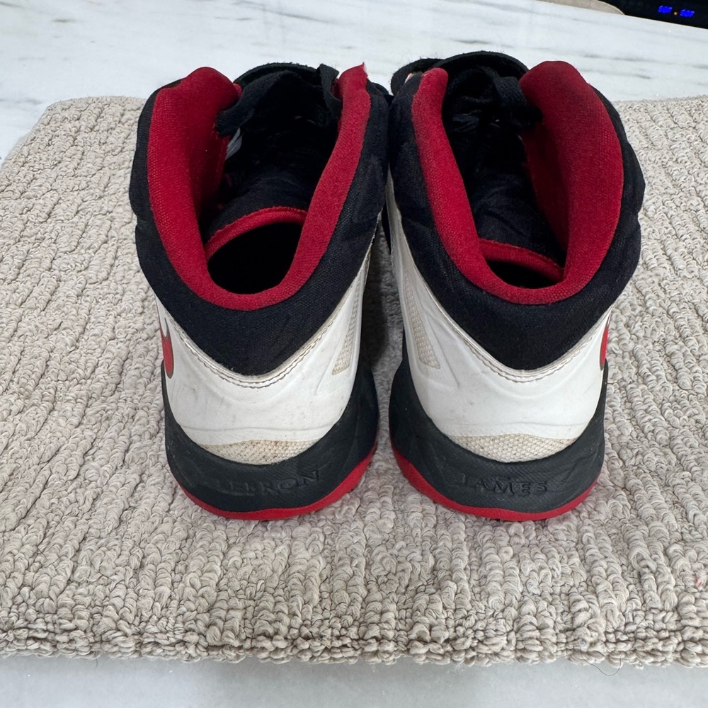Nike Men's White, Red & Black High-Top Basketball Sneakers - Picture 4 of 5